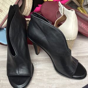 Vince Camuto Black Leather Open-Toe Heels